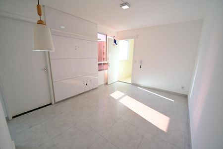Sala de apartamento para alugar com 2 quartos, 48m² em Setor Andreia, Goiânia