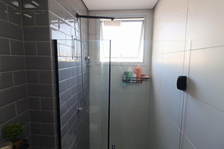 Banheiro da Suíte 1 de apartamento para alugar com 2 quartos, 73m² em Umuarama, Osasco