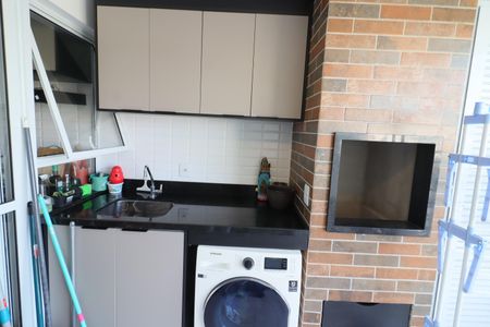 Apartamento para alugar com 73m², 2 quartos e 2 vagasCozinha e Área de Serviço