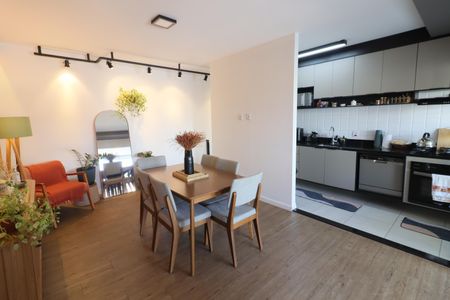 Sala de apartamento para alugar com 2 quartos, 73m² em Umuarama, Osasco