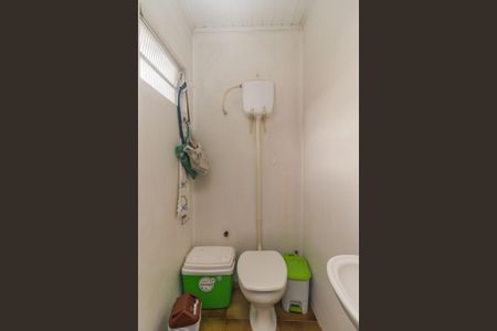 Banheiro 3 de casa para alugar com 3 quartos, 101m² em Scharlau, São Leopoldo
