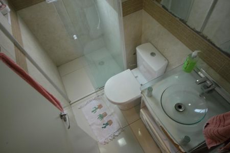 Banheiro  de apartamento à venda com 2 quartos, 55m² em Alves Dias, São Bernardo do Campo