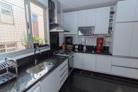 Foto 14 de apartamento à venda com 4 quartos, 175m² em Padre Eustáquio, Belo Horizonte