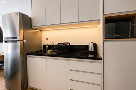 Cozinha de apartamento para alugar com 1 quarto, 25m² em Consolação, São Paulo