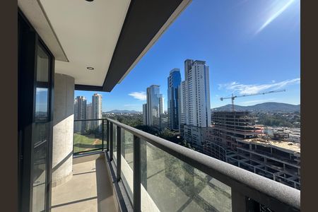 Apartamento à venda com 112m², 3 quartos e 2 vagas Apartamento à venda com 112m², 3 quartos e 2 vagasVaranda da Sala
