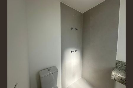 Apartamento à venda com 112m², 3 quartos e 2 vagas Apartamento à venda com 112m², 3 quartos e 2 vagasBanheiro da Suíte 2