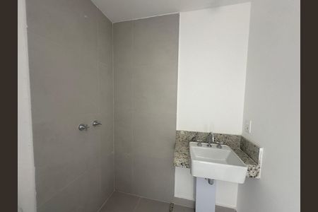 Apartamento à venda com 112m², 3 quartos e 2 vagas Apartamento à venda com 112m², 3 quartos e 2 vagasBanheiro da Suíte 1