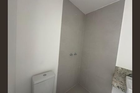 Apartamento à venda com 112m², 3 quartos e 2 vagas Apartamento à venda com 112m², 3 quartos e 2 vagasBanheiro da Suíte 1