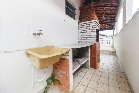 Casa para alugar com 177m², 3 quartos e 2 vagas Casa para alugar com 177m², 3 quartos e 2 vagasQuintal