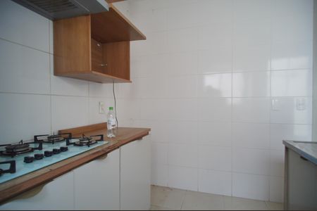 Cozinha de apartamento para alugar com 2 quartos, 52m² em Feitoria, São Leopoldo