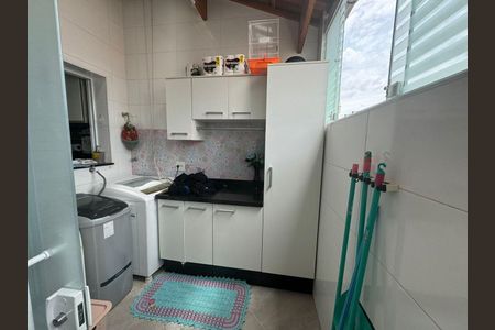Casa à venda com 137m², 3 quartos e 2 vagasÁrea de serviço