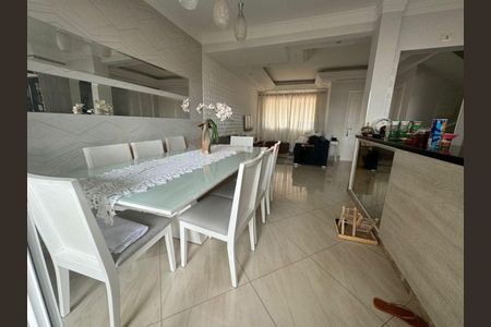 Sala de casa à venda com 3 quartos, 137m² em Vila Paulistana, São Paulo
