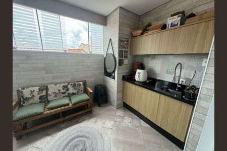 Casa à venda com 137m², 3 quartos e 2 vagasCozinha