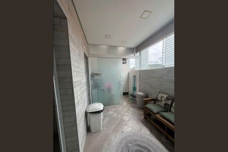 Banheiro de casa à venda com 3 quartos, 137m² em Vila Paulistana, São Paulo