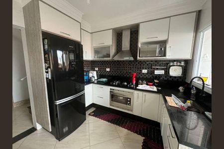 Casa à venda com 137m², 3 quartos e 2 vagasCozinha