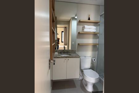 Studio para alugar com 33m², 1 quarto e 1 vaga Studio para alugar com 33m², 1 quarto e 1 vagaBanheiro