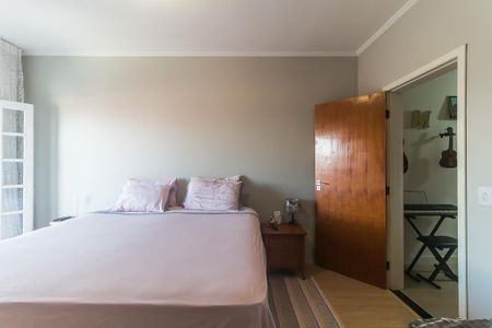 Casa para alugar com 160m², 3 quartos e 2 vagas Casa para alugar com 160m², 3 quartos e 2 vagasQuarto 1 - Suíte