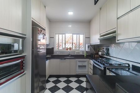 Casa para alugar com 160m², 3 quartos e 2 vagas Casa para alugar com 160m², 3 quartos e 2 vagasCozinha