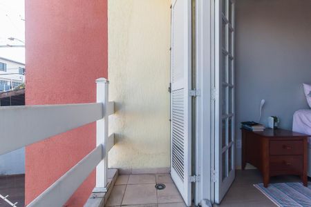 Casa para alugar com 160m², 3 quartos e 2 vagas Casa para alugar com 160m², 3 quartos e 2 vagasSacada do Quarto 1