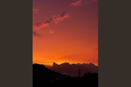 Vista de apartamento à venda com 2 quartos, 50m² em Atalaia, Niterói