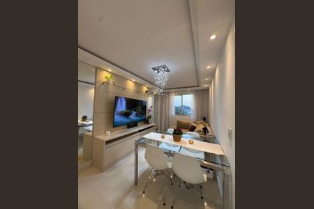 Sala de apartamento à venda com 2 quartos, 50m² em Atalaia, Niterói
