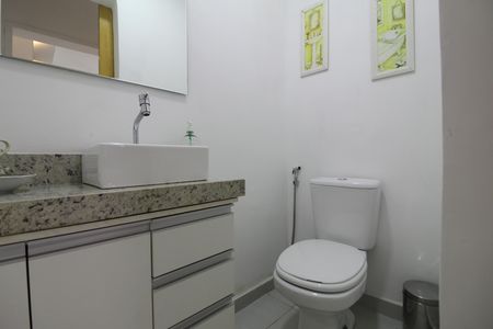 Casa à venda com 251m², 3 quartos e 4 vagasLavabo
