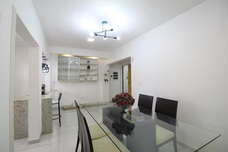 Casa à venda com 251m², 3 quartos e 4 vagasCopa - Cozinha