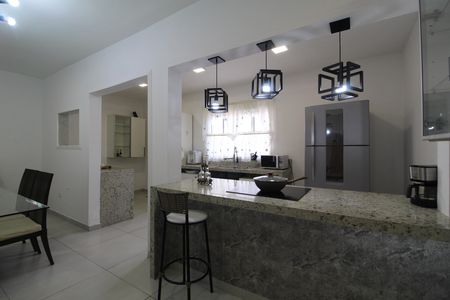 Casa à venda com 251m², 3 quartos e 4 vagasCozinha