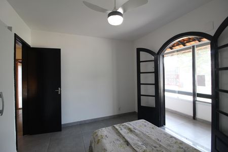Casa à venda com 251m², 3 quartos e 4 vagasQuarto 2