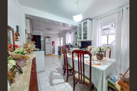 Casa de condomínio à venda com 125m², 3 quartos e 2 vagas Casa de condomínio à venda com 125m², 3 quartos e 2 vagasCozinha