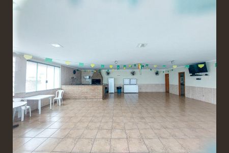 Casa de condomínio à venda com 125m², 3 quartos e 2 vagas Casa de condomínio à venda com 125m², 3 quartos e 2 vagasÁrea comum - Salão de festas