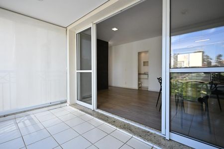 Apartamento à venda com 87m², 3 quartos e 1 vagaVaranda