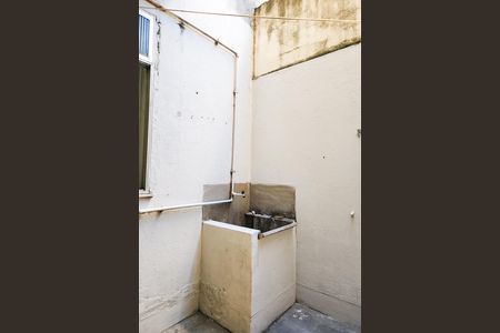 Apartamento para alugar com 105m², 2 quartos e sem vaga Apartamento para alugar com 105m², 2 quartos e sem vagaÁrea de Serviço