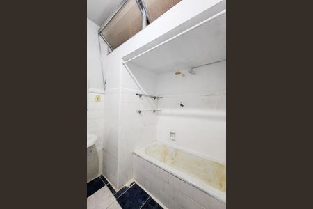 Apartamento para alugar com 105m², 2 quartos e sem vaga Apartamento para alugar com 105m², 2 quartos e sem vagaBanheiro