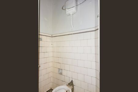 Apartamento para alugar com 105m², 2 quartos e sem vaga Apartamento para alugar com 105m², 2 quartos e sem vagaBanheiro de Serviço