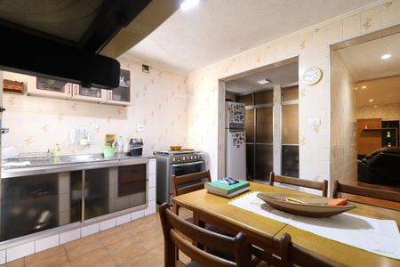 Cozinha  de casa à venda com 4 quartos, 180m² em Luz, São Paulo