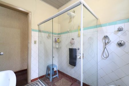 Casa à venda com 180m², 4 quartos e 1 vagaBanheiro 
