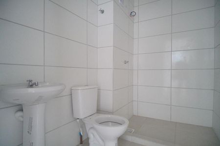 Banheiro de apartamento para alugar com 2 quartos, 51m² em Nova Sapucaia, Sapucaia do Sul