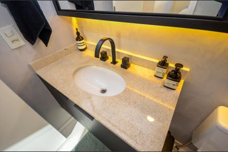 Suíte - Banheiro de apartamento à venda com 2 quartos, 70m² em Vila Albertina, São Paulo