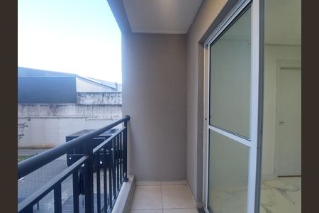 Apartamento para alugar com 50m², 2 quartos e sem vaga Apartamento para alugar com 50m², 2 quartos e sem vagaVaranda da Sala