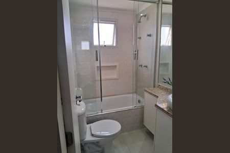 Apartamento à venda com 72m², 2 quartos e 2 vagas Apartamento à venda com 72m², 2 quartos e 2 vagasBanheiro
