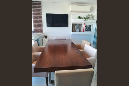 Apartamento à venda com 72m², 2 quartos e 2 vagas Apartamento à venda com 72m², 2 quartos e 2 vagasSala de Jantar