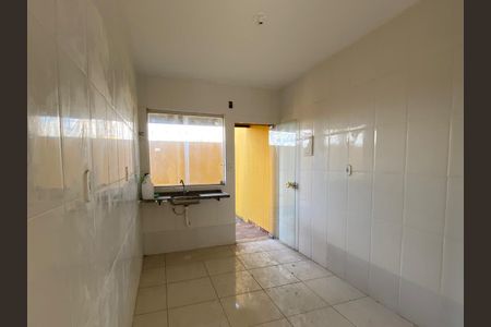 Cozinha de apartamento para alugar com 2 quartos, 50m² em Vila Santa Rita, Belo Horizonte