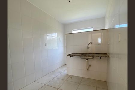 Cozinha de apartamento para alugar com 2 quartos, 44m² em Vila Santa Rita, Belo Horizonte