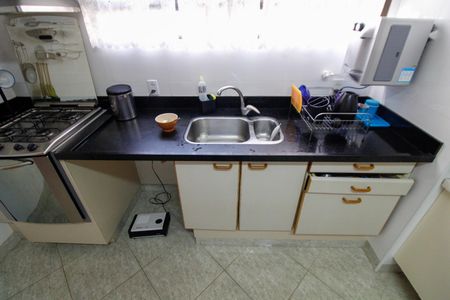 Cozinha de apartamento à venda com 4 quartos, 145m² em Centro, Campinas