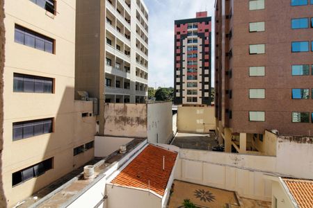 Vista da área de serviço de apartamento à venda com 4 quartos, 145m² em Centro, Campinas
