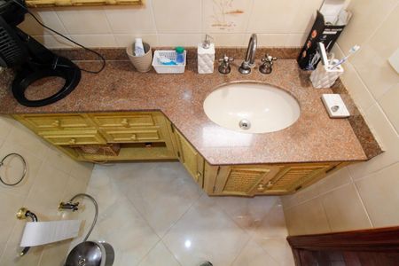 Banheiro da suíte 2 de apartamento à venda com 4 quartos, 145m² em Centro, Campinas