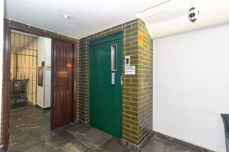 Área comum - Elevador de apartamento para alugar com 2 quartos, 59m² em Campinho, Rio de Janeiro