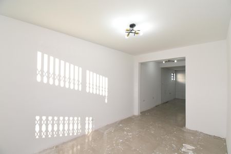 Casa à venda com 45m², 1 quarto e 2 vagas Casa à venda com 45m², 1 quarto e 2 vagasSala 2