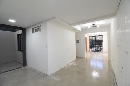 Casa à venda com 45m², 1 quarto e 2 vagas Casa à venda com 45m², 1 quarto e 2 vagasCozinha